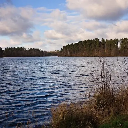 Feriehus Zakatek Nad Jeziorem *