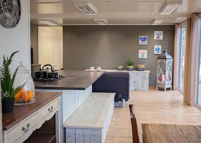 Zakatek Nad Jeziorem * Lysniewo